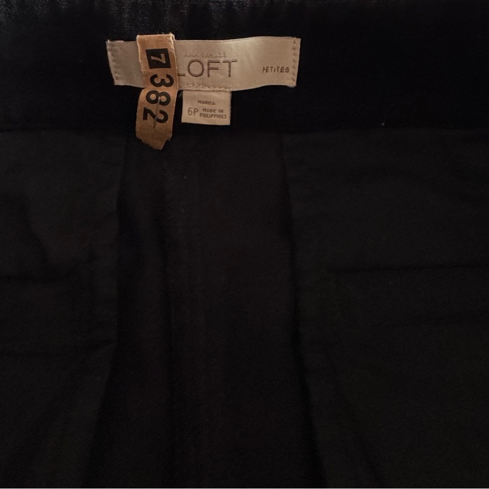 🛍️SALE🛍️ LOFT Elegant Black Velvet Straight Leg Trousers - Picture 7 of 8